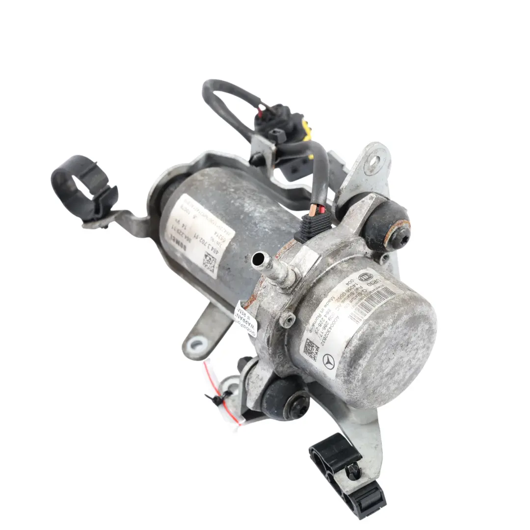  Pompe à vide pour freins Mercedes W212 E250 CDI Moteur Diesel OM651 - SKU A0004302832 - Numéro de pièce A0004302832