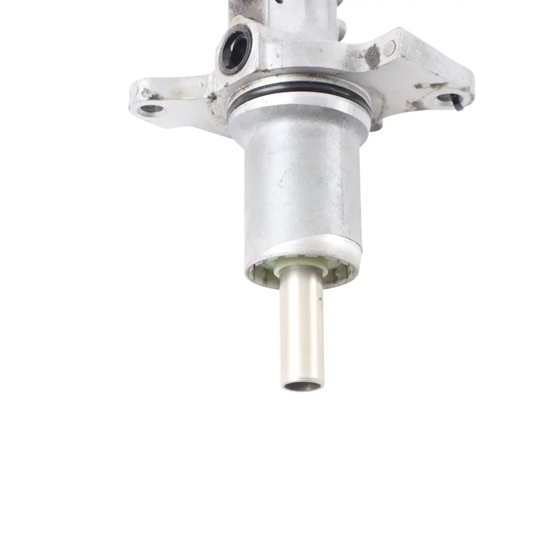 Brake Master Cylinder to Mercedes W639 with Part number A0004317401 Mercedes W639 Brake Master Cylinder - SKU A0004317401 - Part number A0004317401