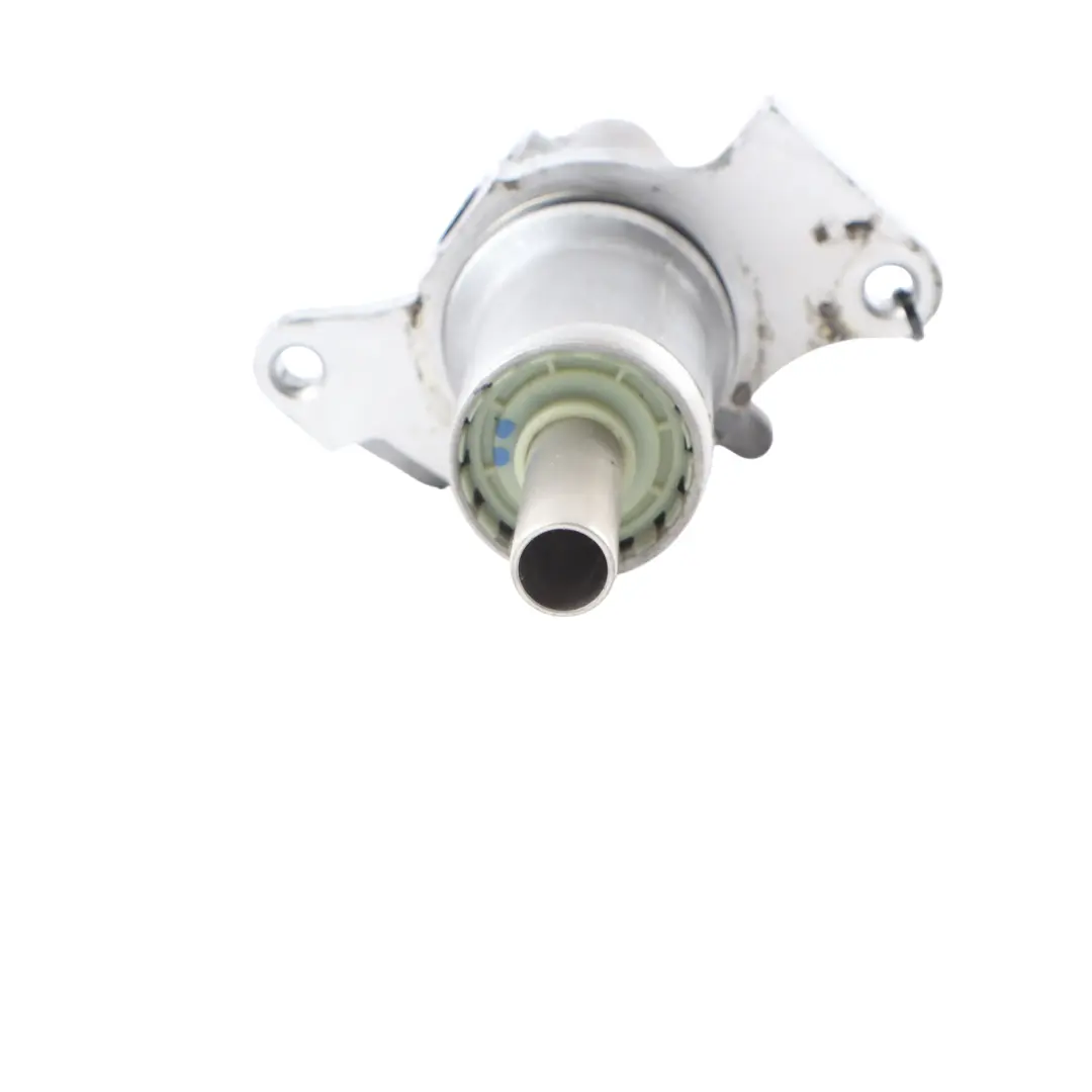 Brake Master Cylinder to Mercedes W639 with Part number A0004317401 Mercedes W639 Brake Master Cylinder - SKU A0004317401 - Part number A0004317401