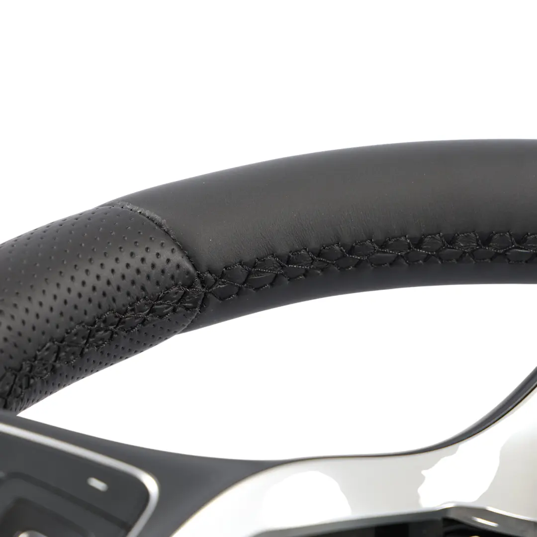 NUEVO volante deportivo de cuero negro multifunción para Mercedes W213 con número de pieza A0004605600 Mercedes W213 NUEVO volante deportivo de cuero negro multifunción - SKU A0004605600-1 - Número de pieza A0004605600