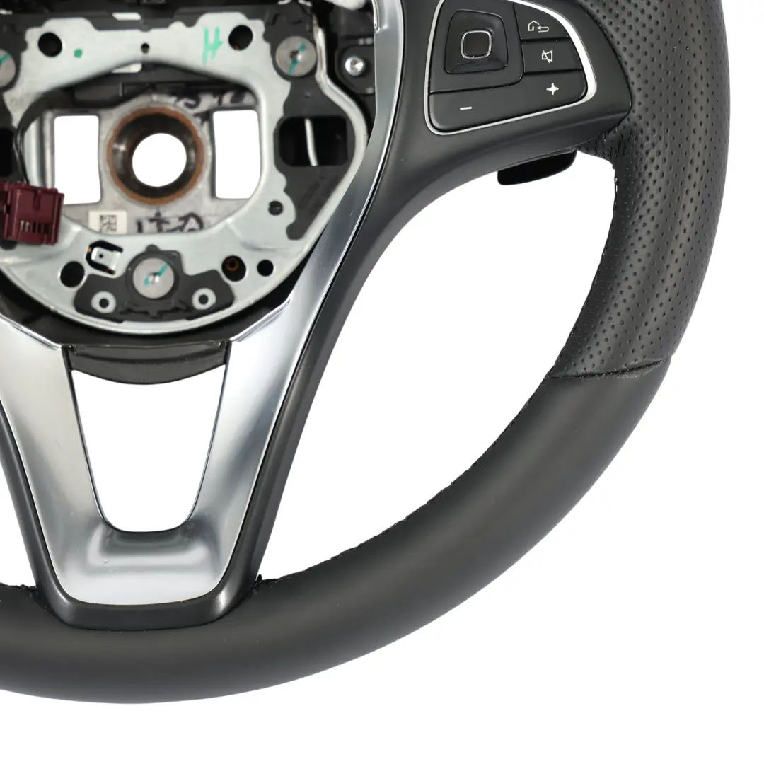 Mercedes W213 NOUVEAU Volant sport en cuir noir multifonction - SKU A0004605600-1 - Numéro de pièce A0004605600