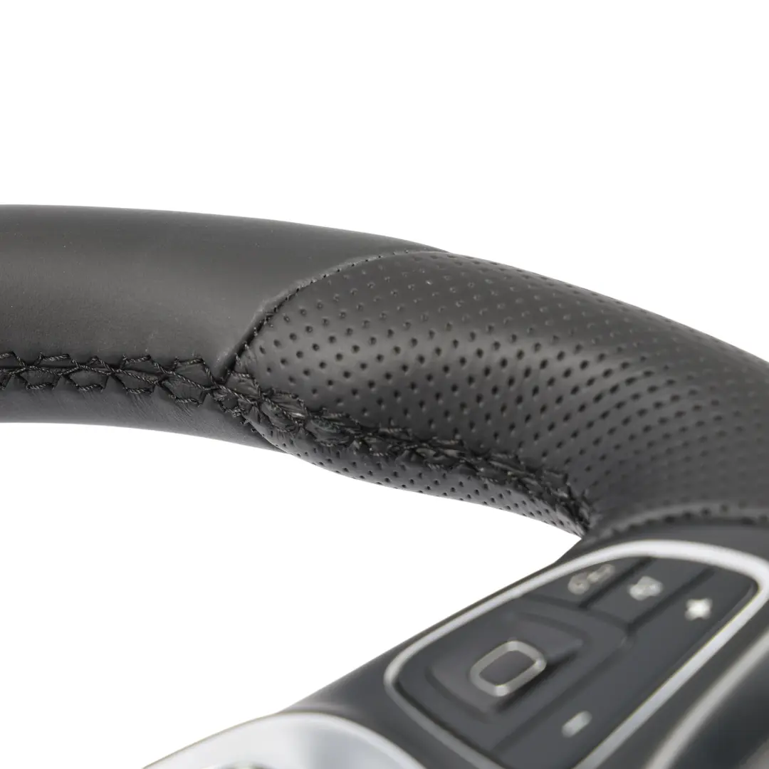 Mercedes W213 NUEVO volante deportivo de cuero negro multifunción - SKU A0004605600-1 - Número de pieza A0004605600