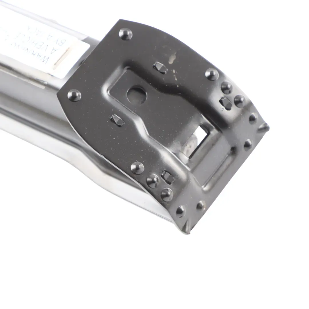 Lifting Jack Mercedes W212 Car Tool Emergency Wheel to with Part number A0005845307 Lifting Jack Mercedes W212 Car Tool Emergency Wheel - SKU A0005845307 - Part number A0005845307