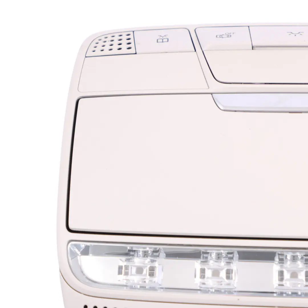 Lampe De Lecture Pour Plafonnier Intérieur Avant pour Mercedes W205 à propos du numéro de pièce A0009000806 Mercedes W205 Lampe De Lecture Pour Plafonnier Intérieur Avant - SKU A0009000806 - Numéro de pièce A0009000806