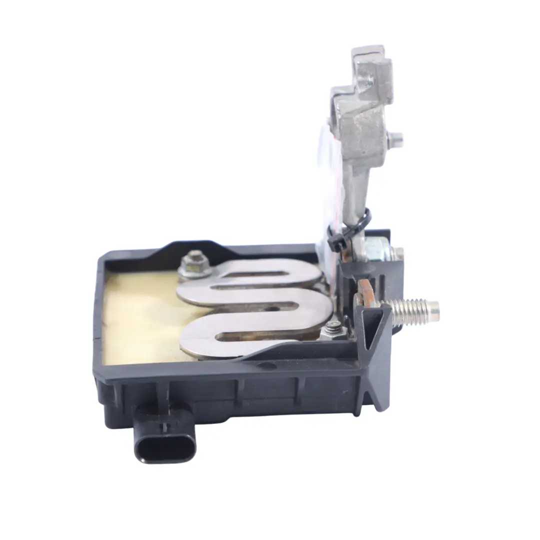 Mercedes W205 Boîtier Distribution Énergie Unité Commande Électrique - SKU A0009060086 - Numéro de pièce A0009060086