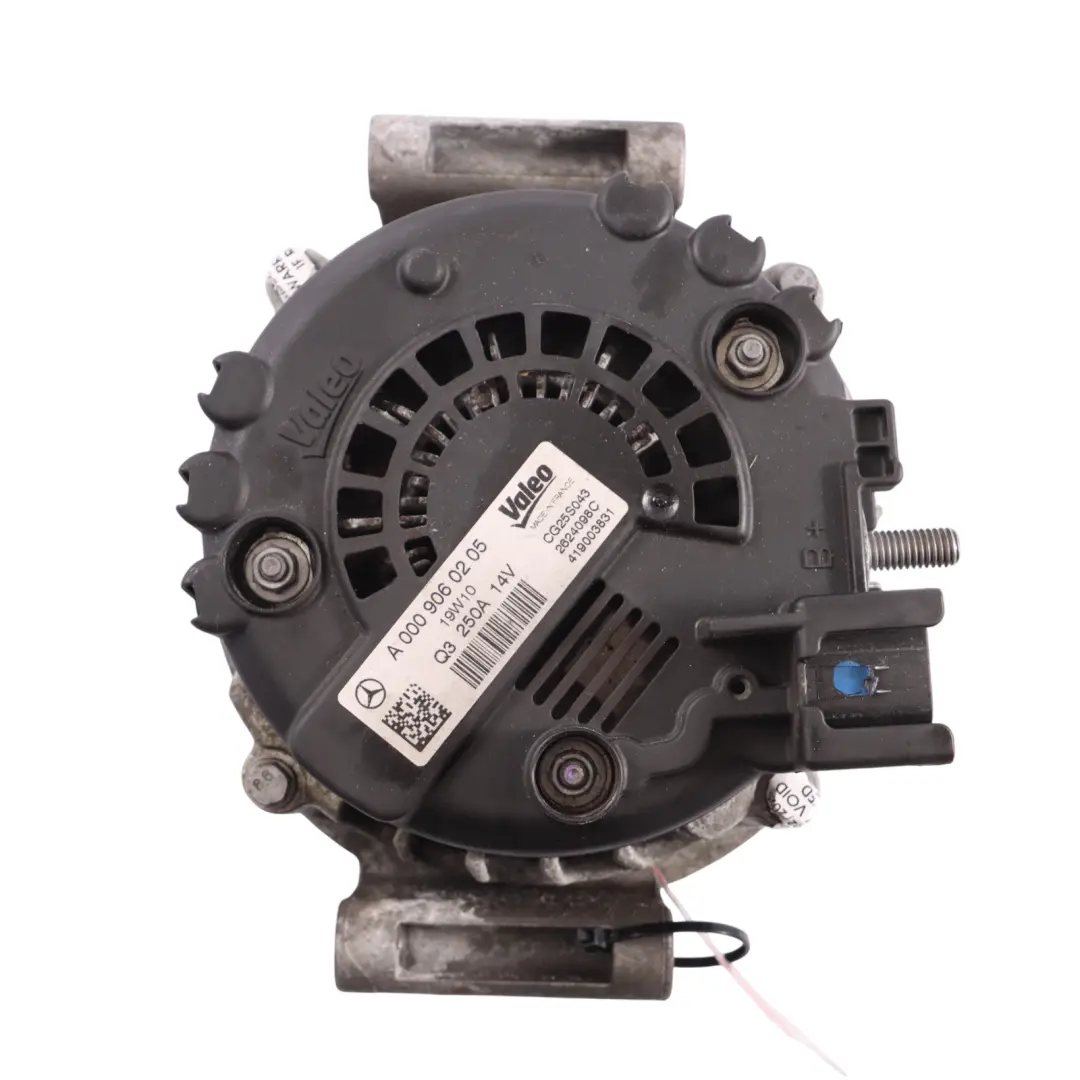 Mercedes W213 C238 Benzina Alternatore Generatore - SKU A0009060205 - Numero di parte A0009060205