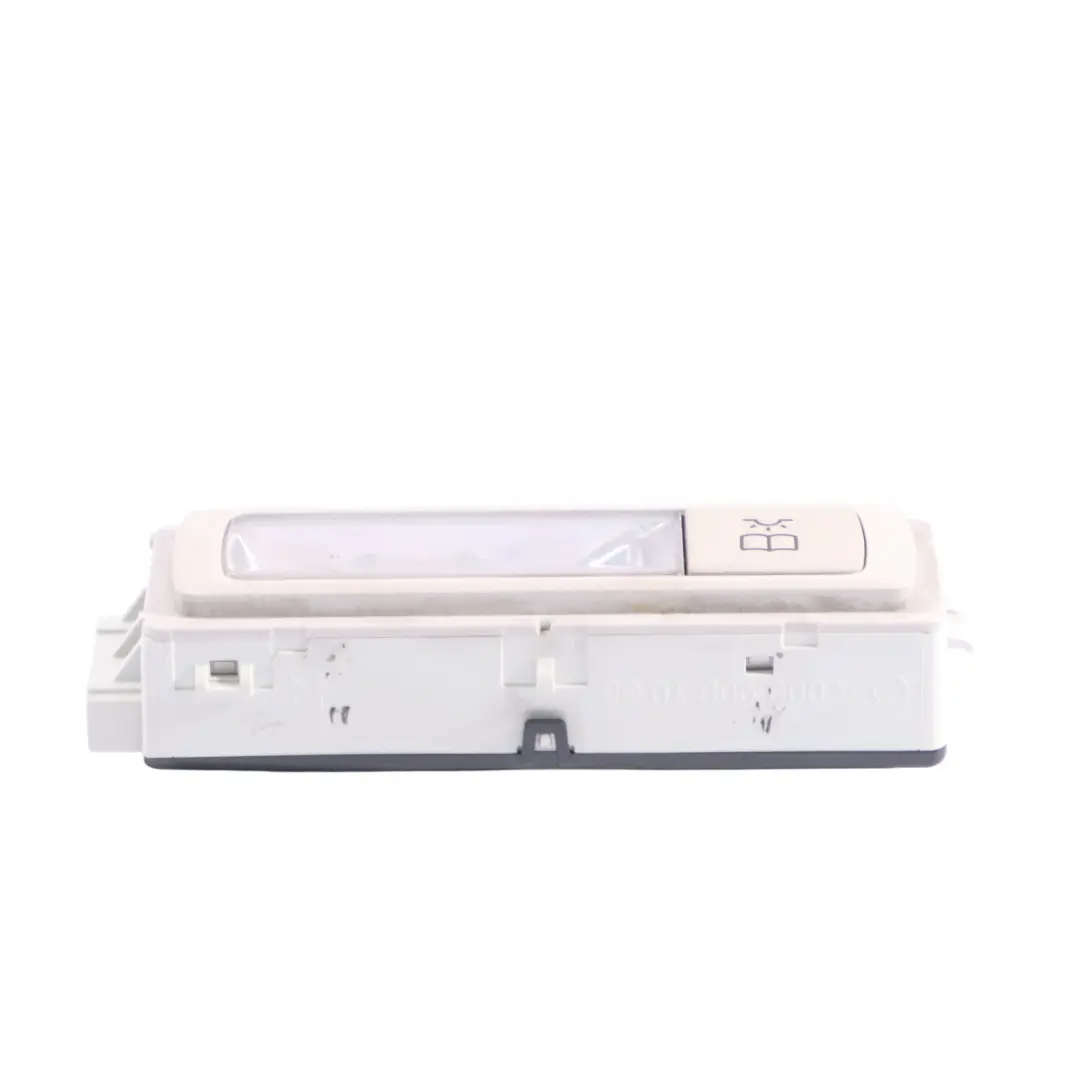 Lampka Wewnętrzna Kabiny Podsufitki Tył Prawo do Mercedes W205 o numerze A0009061035 Mercedes W205 Lampka Wewnętrzna Kabiny Podsufitki Tył Prawo - SKU A0009061035-1 - Numer Części A0009061035