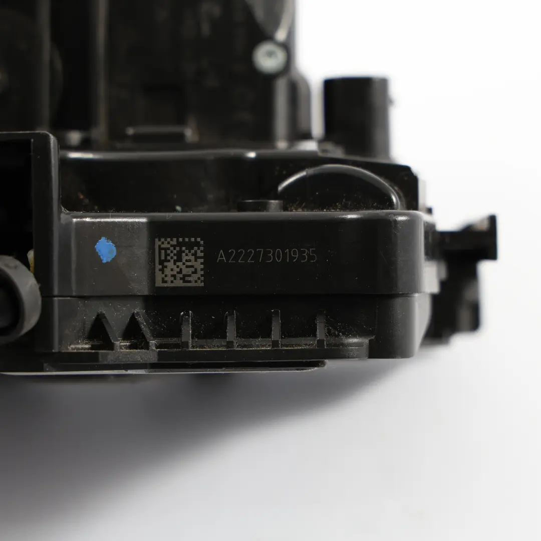 Meccanismo Chiusura Della Porta Attuatore Sinistro per Mercedes W213 con numero di parte A0997304700 Mercedes W213 Meccanismo Chiusura Della Porta Attuatore Sinistro - SKU A0997304700 - Numero di parte A0997304700