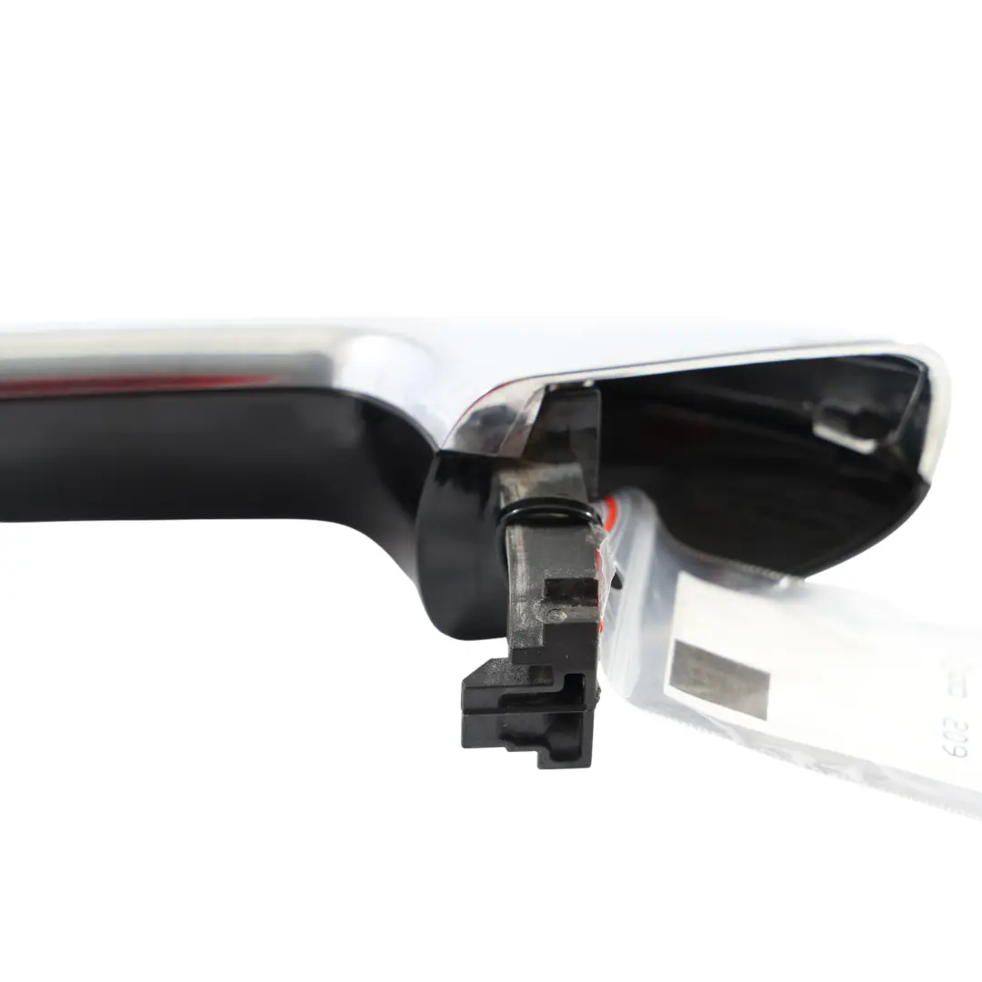 Exterior Door Handle Rear Right O/S Obsidian Black Metallic - 197 to Mercedes X253 with Part number A0997605601 Mercedes X253 Exterior Door Handle Rear Right O/S Obsidian Black Metallic - 197 - SKU A0997605601-OB - Part number A0997605601