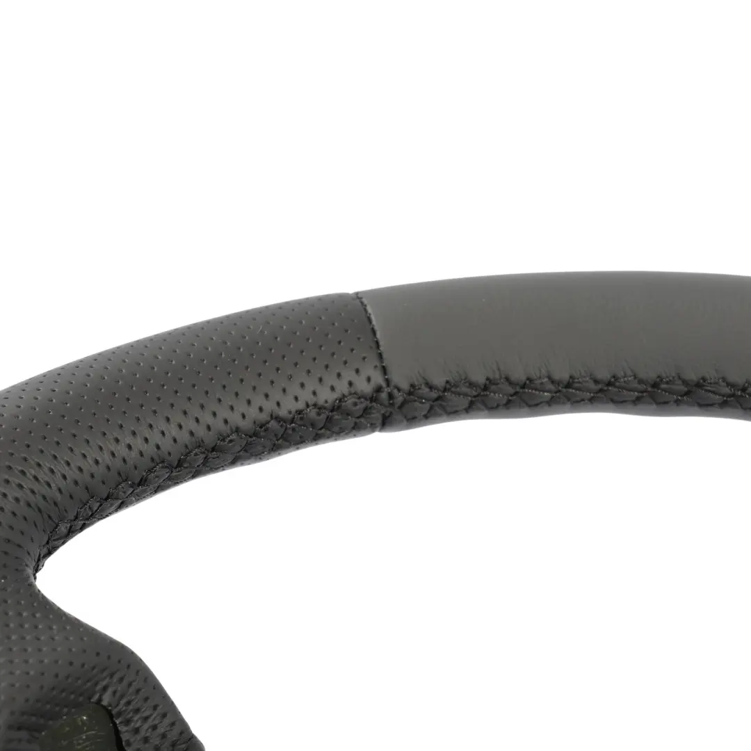 NUOVO Volante In Pelle Nera Fili Neri per Mercedes C140 con numero di parte A1404604603 Mercedes C140 NUOVO Volante In Pelle Nera Fili Neri - SKU A1404604603-1 - Numero di parte A1404604603