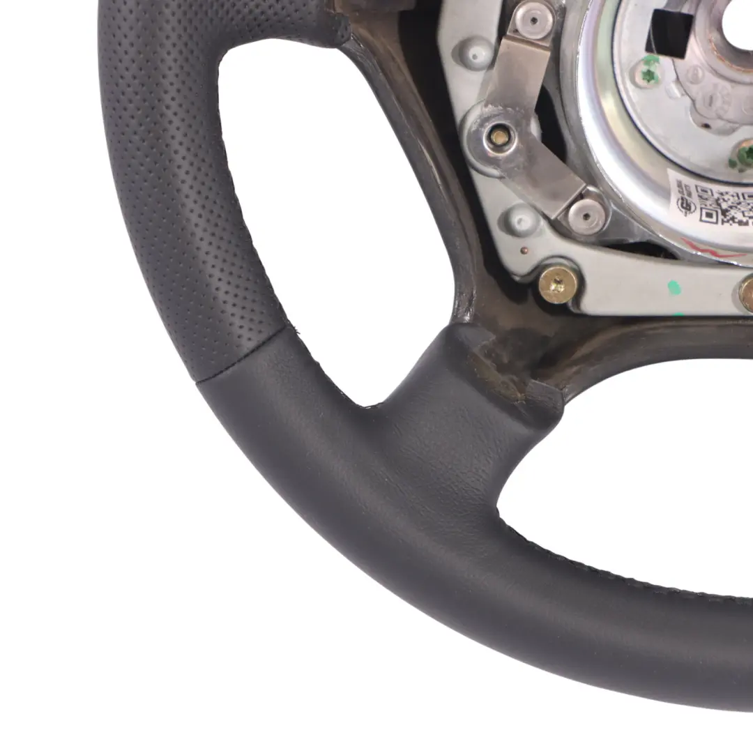 NUOVO Volante In Pelle Nera Fili Neri per Mercedes W124 S124 C124 con numero di parte A1404605303 Mercedes W124 S124 C124 NUOVO Volante In Pelle Nera Fili Neri - SKU A1404605303-1 - Numero di parte A1404605303