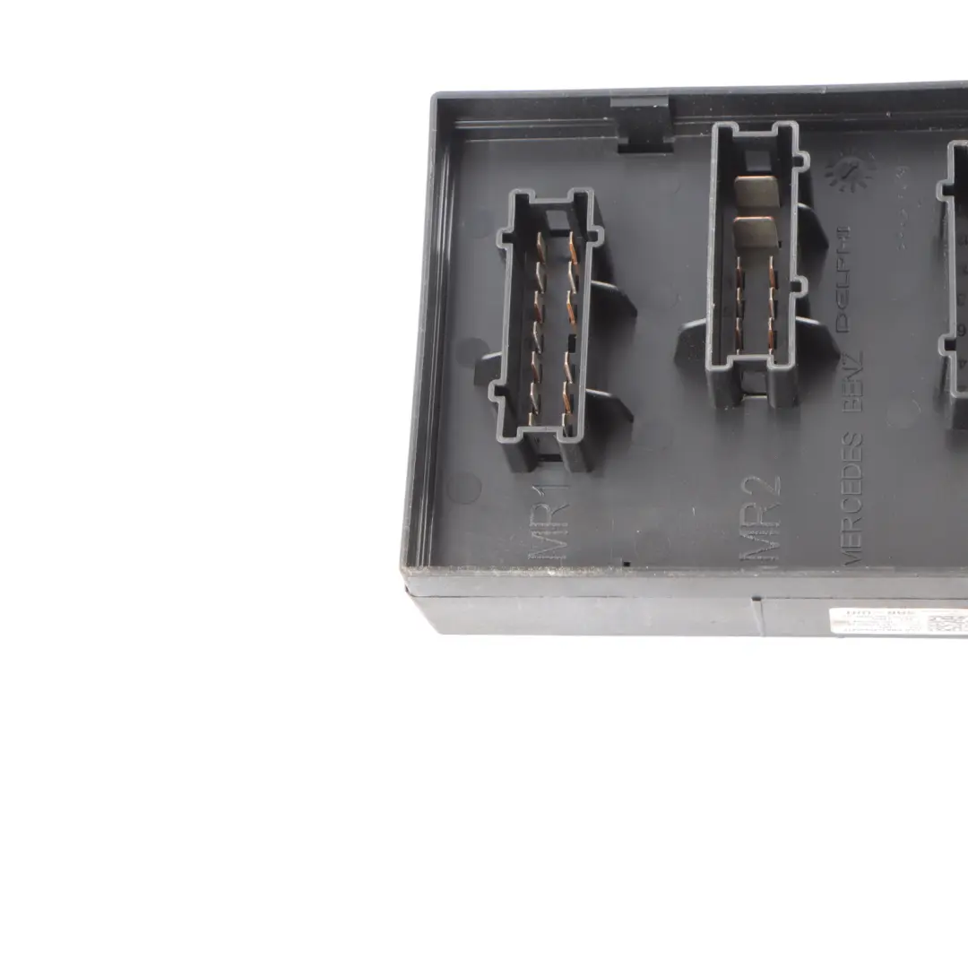 Scatola Dei Fusibili Modulo Relè Unità per Mercedes W164 con numero di parte A1645403472 Mercedes W164 Scatola Dei Fusibili Modulo Relè Unità - SKU A1645403472 - Numero di parte A1645403472