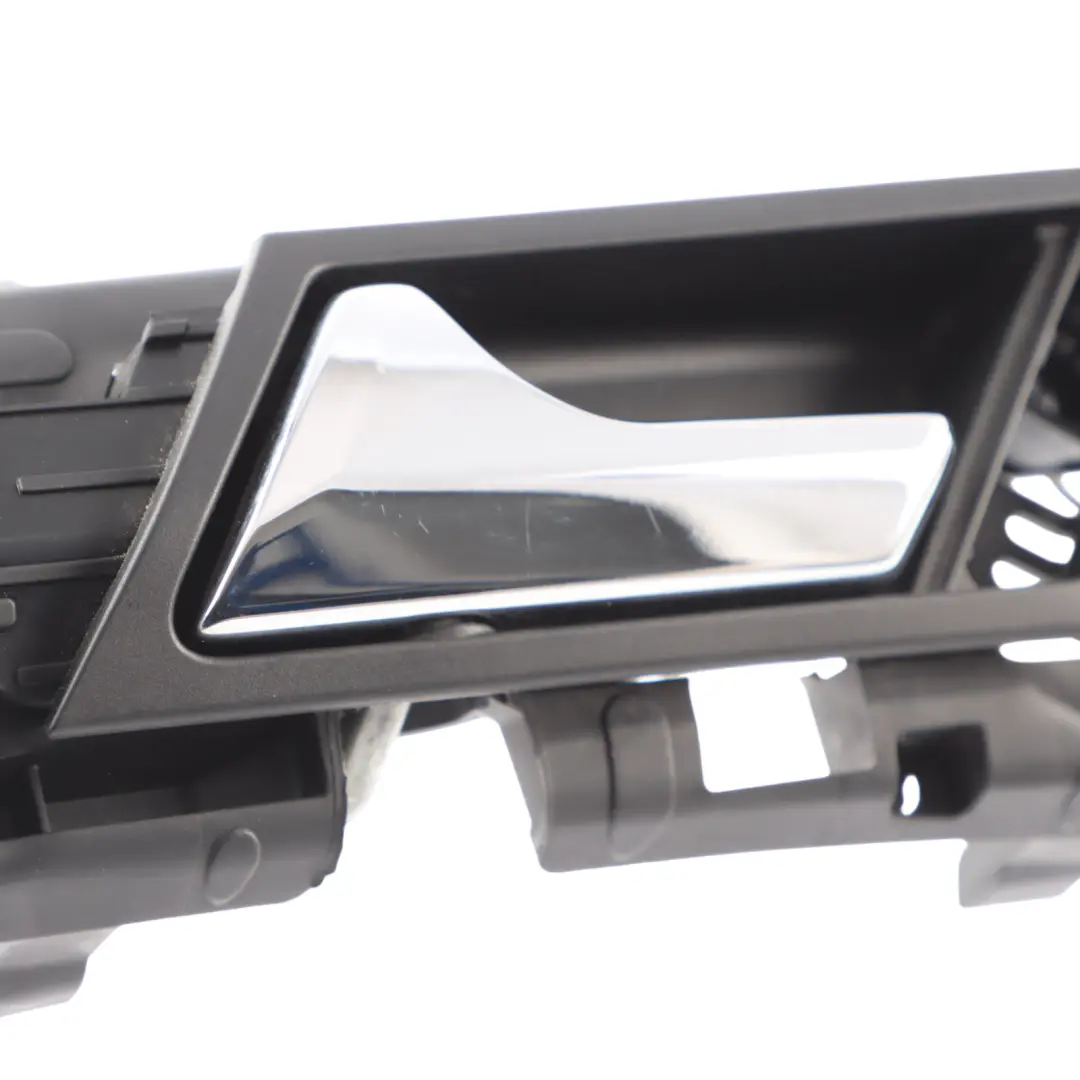 Mercedes W164 Interior Puerta Tarjeta Manija Tapa Trasera Izquierda - SKU A1647600761 - Número de pieza A1647600761