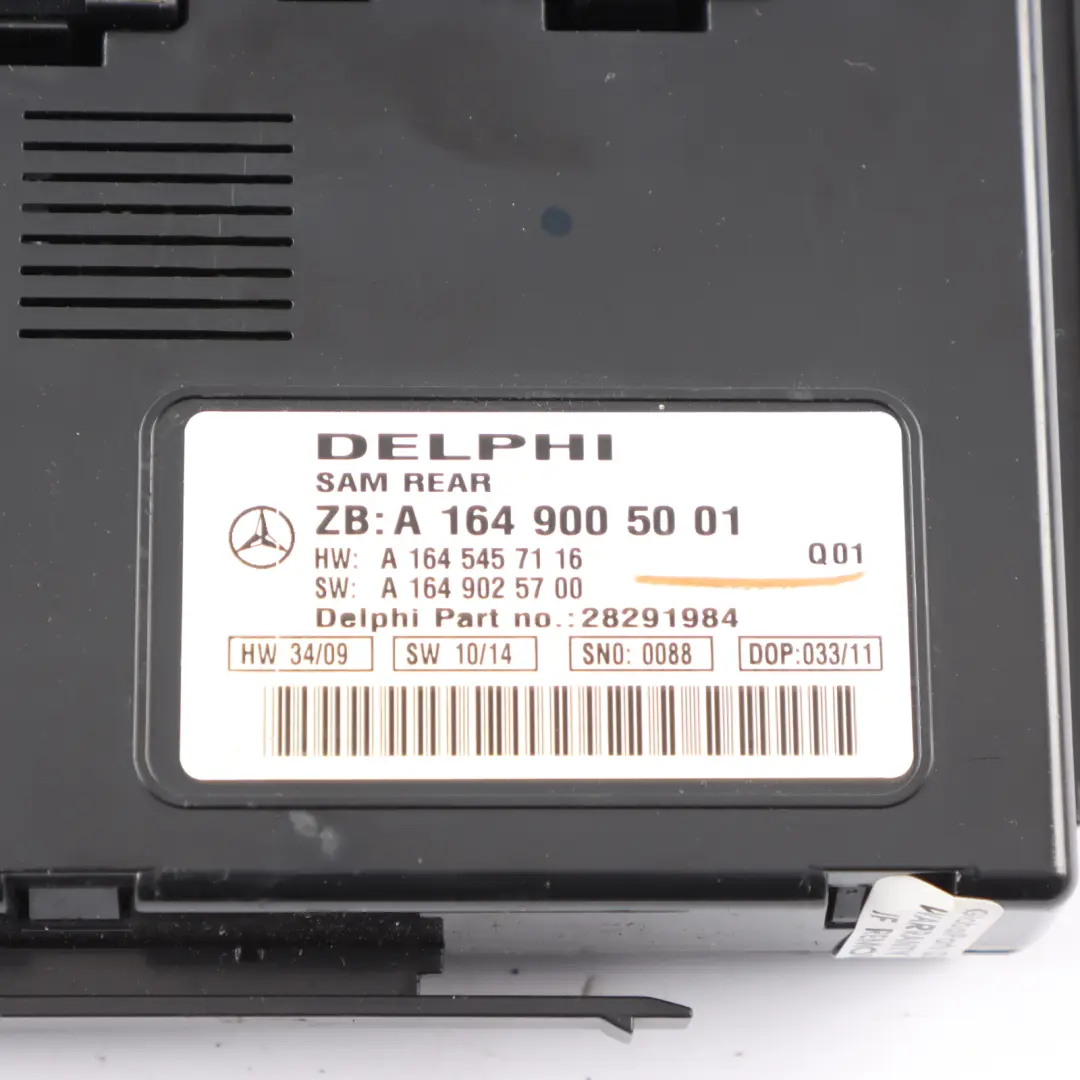 Sam Control Module Fuse Box Unit to Mercedes ML W164 with Part number A1649005001 Mercedes ML W164 Sam Control Module Fuse Box Unit - SKU A1649005001 - Part number A1649005001