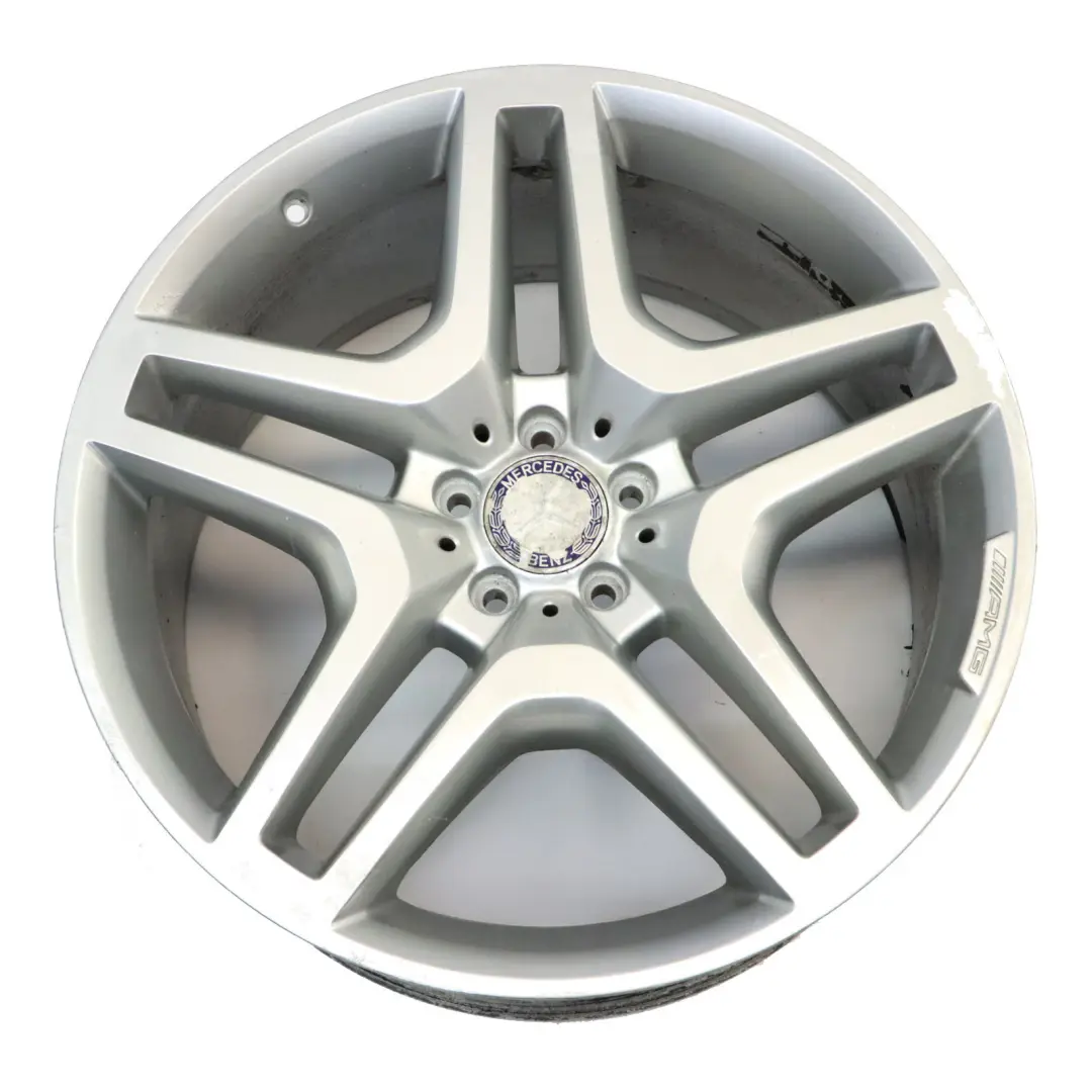 Silberne Alufelge 21" Sternspeiche 10J ET:46 für Mercedes ML W166 AMG mit Teilenummer A1664012502 Mercedes ML W166 AMG Silberne Alufelge 21" Sternspeiche 10J ET:46 - SKU A1664012502-1 - Teilenummer A1664012502