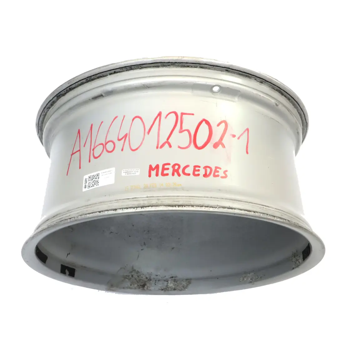 Llanta Aleación Plateada 21" Star Spoke 10J ET:46 para Mercedes W166 AMG con número de pieza A1664012502 Mercedes W166 AMG Llanta Aleación Plateada 21" Star Spoke 10J ET:46 - SKU A1664012502-1 - Número de pieza A1664012502