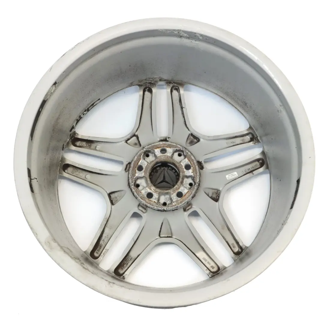 Cerchio Lega Argento 21" Raggi Stellari 10J ET:46 per Mercedes W166 AMG con numero di parte A1664012502 Mercedes W166 AMG Cerchio Lega Argento 21" Raggi Stellari 10J ET:46 - SKU A1664012502-1 - Numero di parte A1664012502
