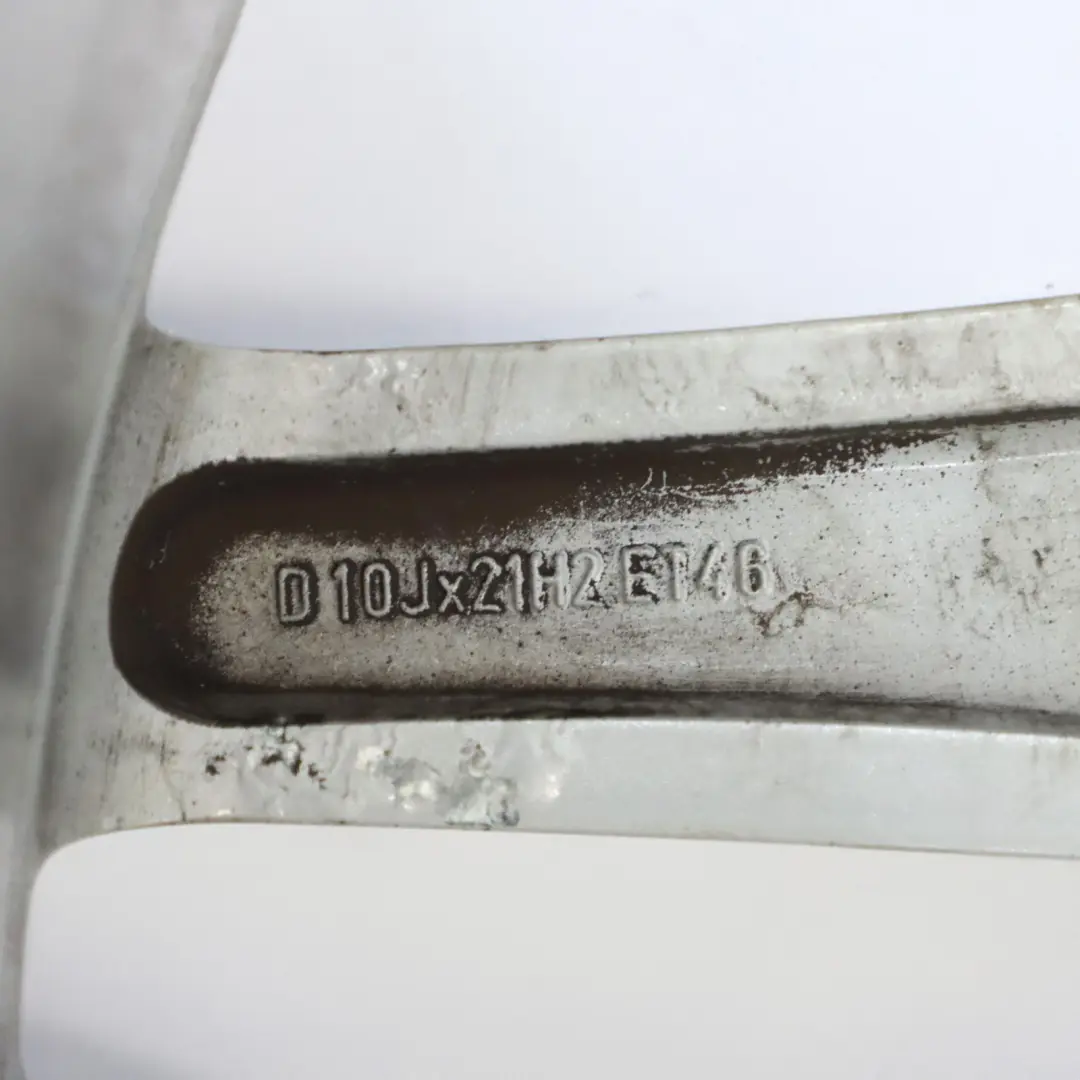 Jante Alliage Argenté 21" Rayons Étoilés 10J ET:46 pour Mercedes W166 AMG à propos du numéro de pièce A1664012502 Mercedes W166 AMG Jante Alliage Argenté 21" Rayons Étoilés 10J ET:46 - SKU A1664012502-1 - Numéro de pièce A1664012502