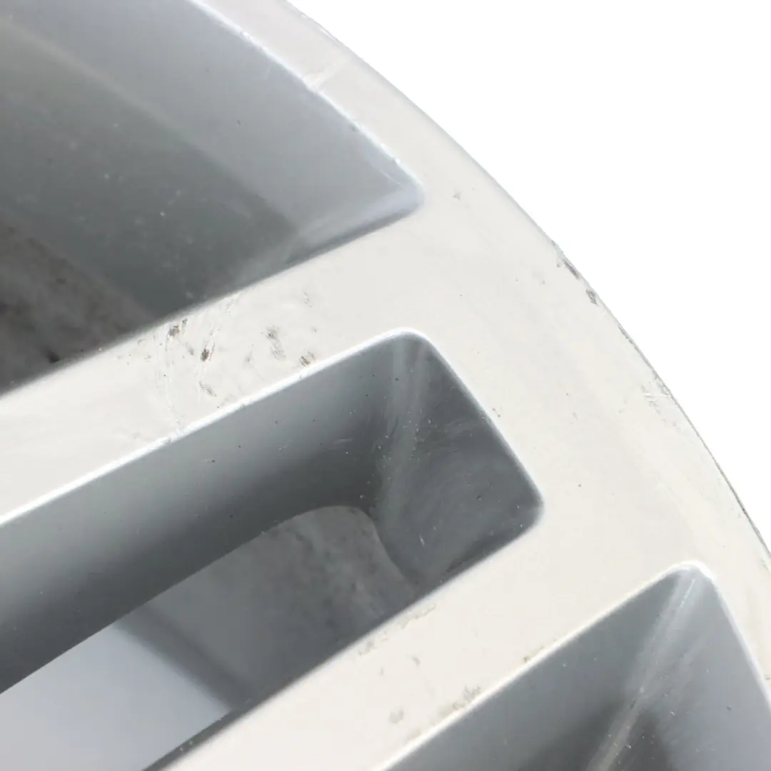 Silberne Alufelge 21 Zoll 10J ET:46 für Mercedes ML W166 AMG mit Teilenummer A1664012502 Mercedes ML W166 AMG Silberne Alufelge 21 Zoll 10J ET:46 - SKU A1664012502-2 - Teilenummer A1664012502