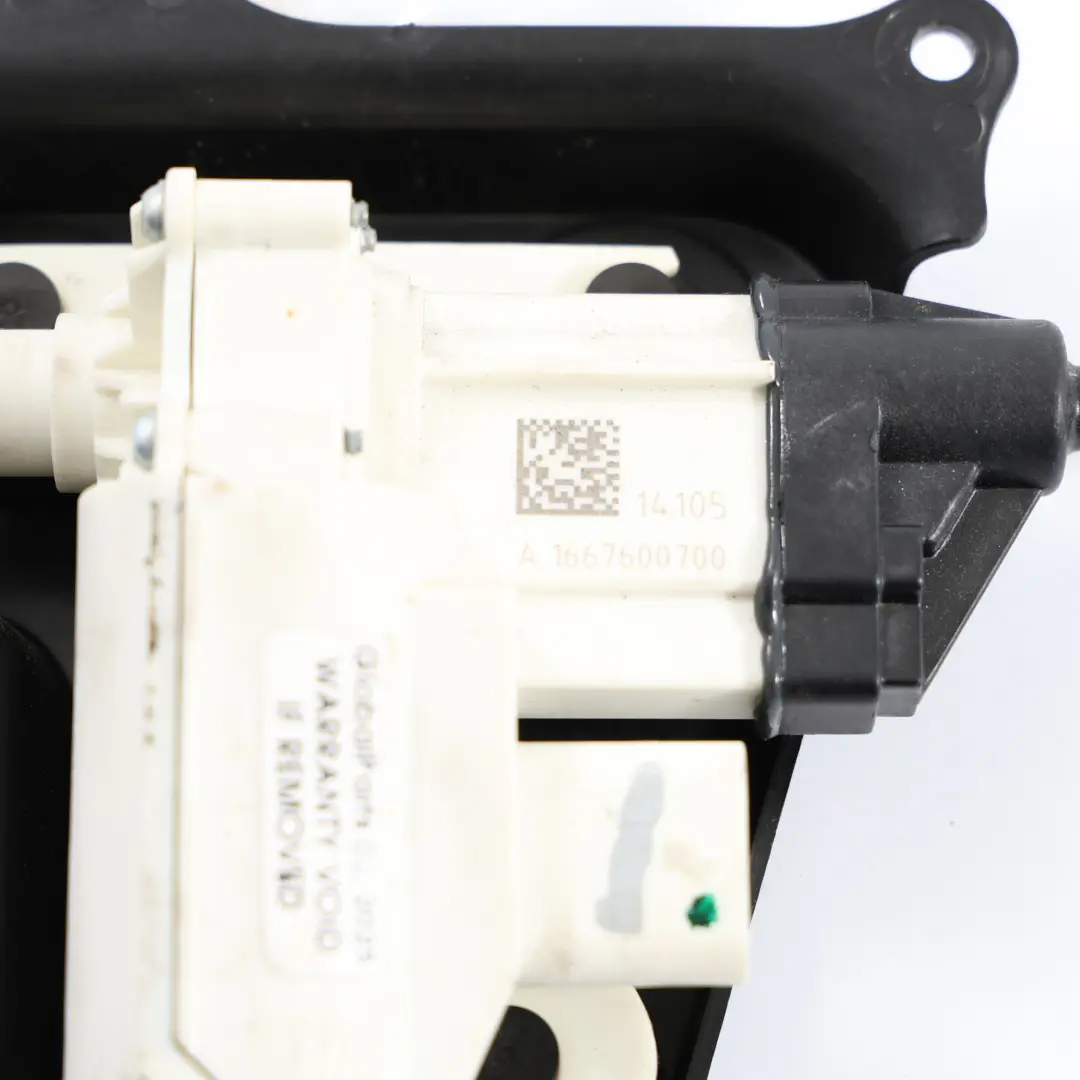 Front Left Door Lock Latch Mechanism Actuator to Mercedes W166 with Part number A1667600700 Mercedes W166 Front Left Door Lock Latch Mechanism Actuator - SKU A1667600700 - Part number A1667600700