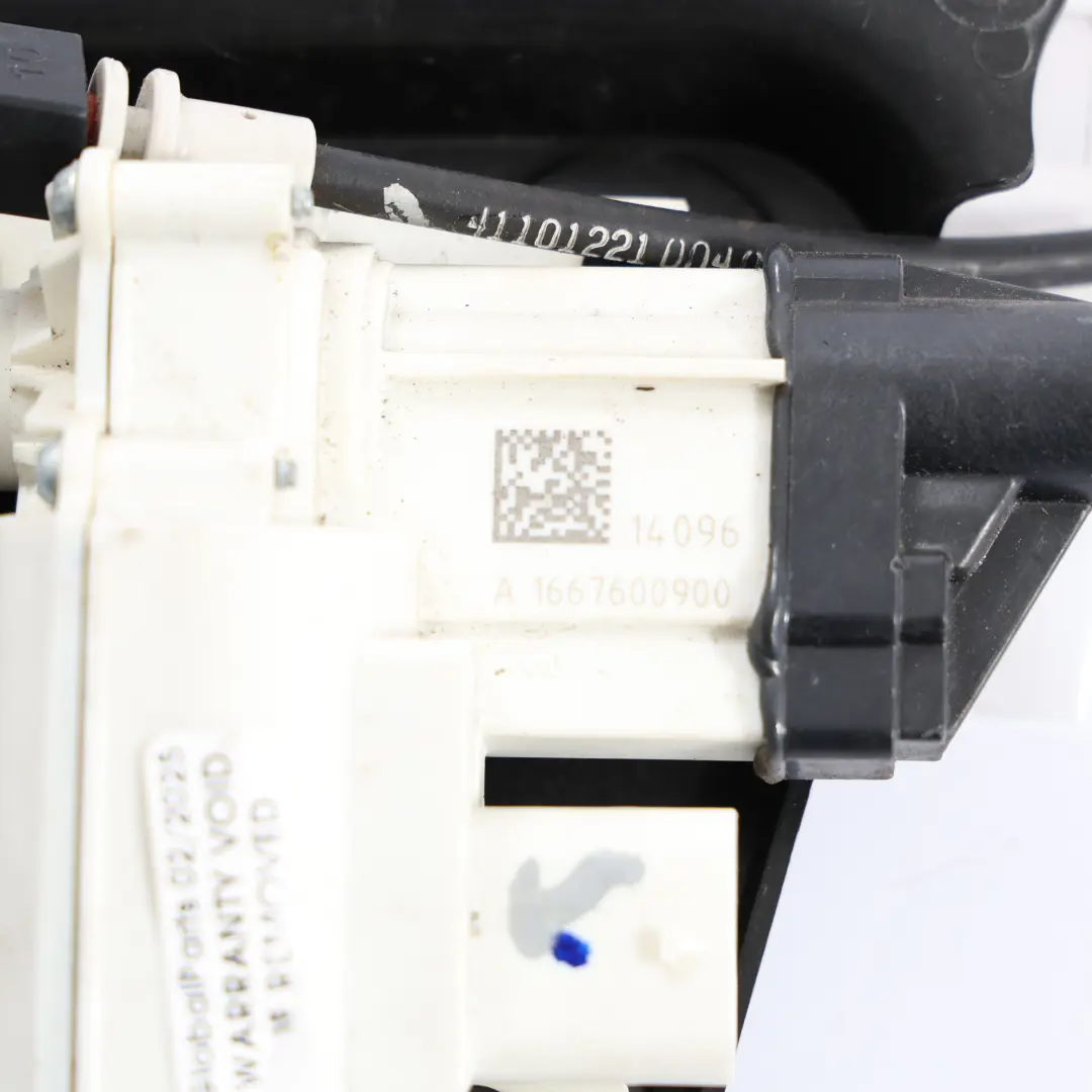 Cierre Suave Trasero Izquierdo Motor A2047500060 para Mercedes W212 con número de pieza A1667600900 Mercedes W212 Cierre Suave Trasero Izquierdo Motor A2047500060 - SKU A1667600900 - Número de pieza A1667600900