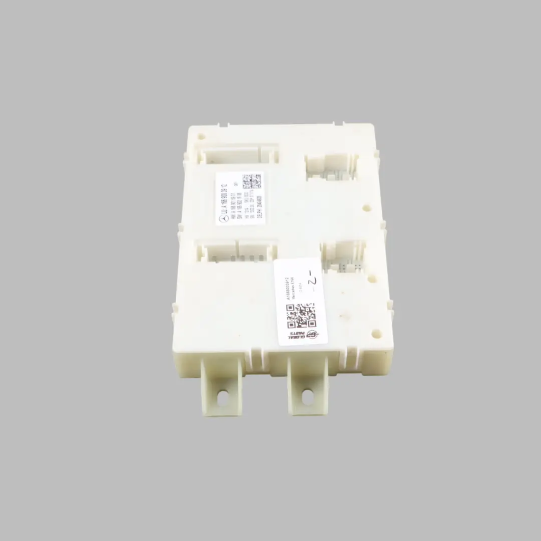 SAM Control Fuse Box Module Unit ECU to Mercedes X166 Rear with Part number A1669003912 Mercedes X166 Rear SAM Control Fuse Box Module Unit ECU - SKU A1669003912 - Part number A1669003912