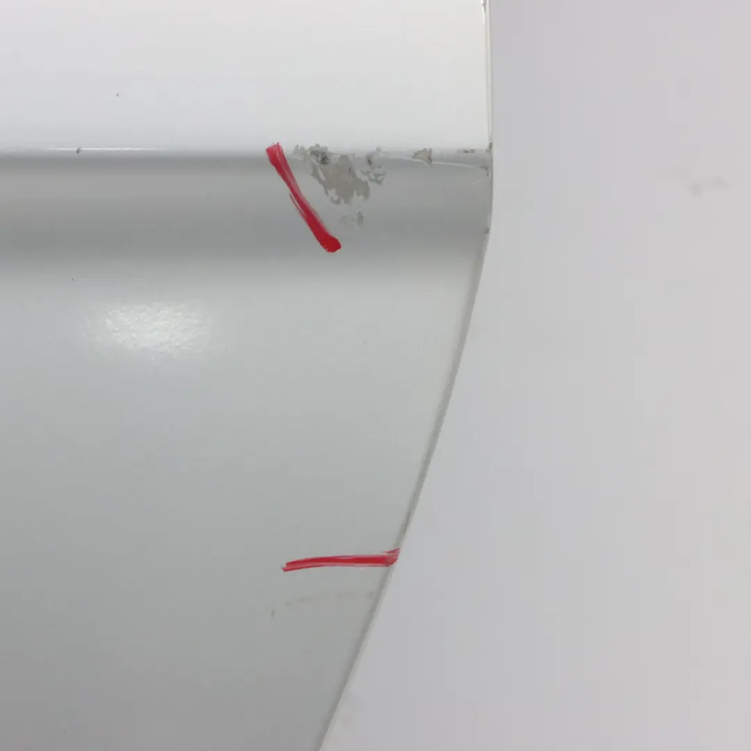 Puerta Trasera Izquierda Panel Revestimiento Polar Silver - 761 para Mercedes W245 con número de pieza A1697301705 Mercedes W245 Puerta Trasera Izquierda Panel Revestimiento Polar Silver - 761 - SKU A1697301705-PLS - Número de pieza A1697301705