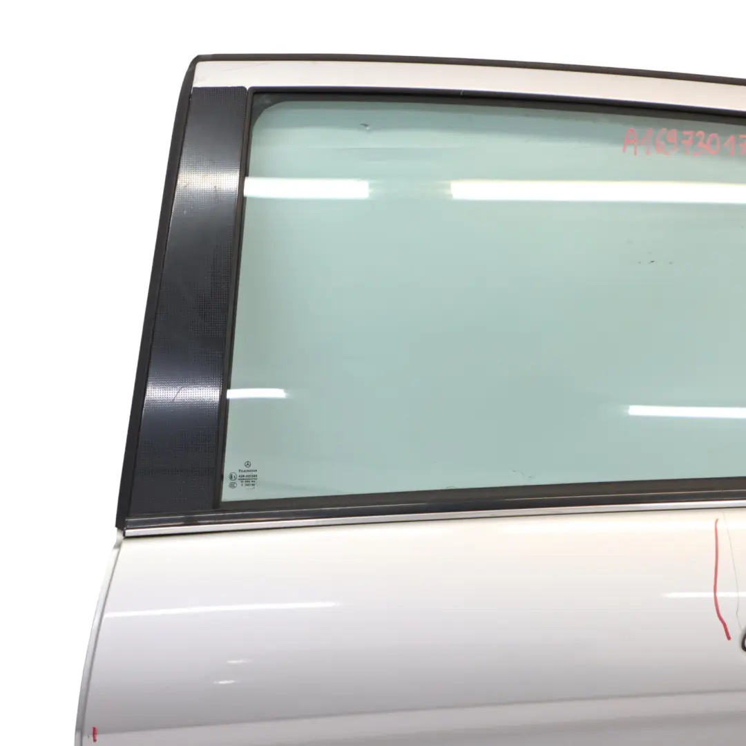 Mercedes W245 Puerta Trasera Izquierda Panel Revestimiento Polar Silver - 761 - SKU A1697301705-PLS - Número de pieza A1697301705