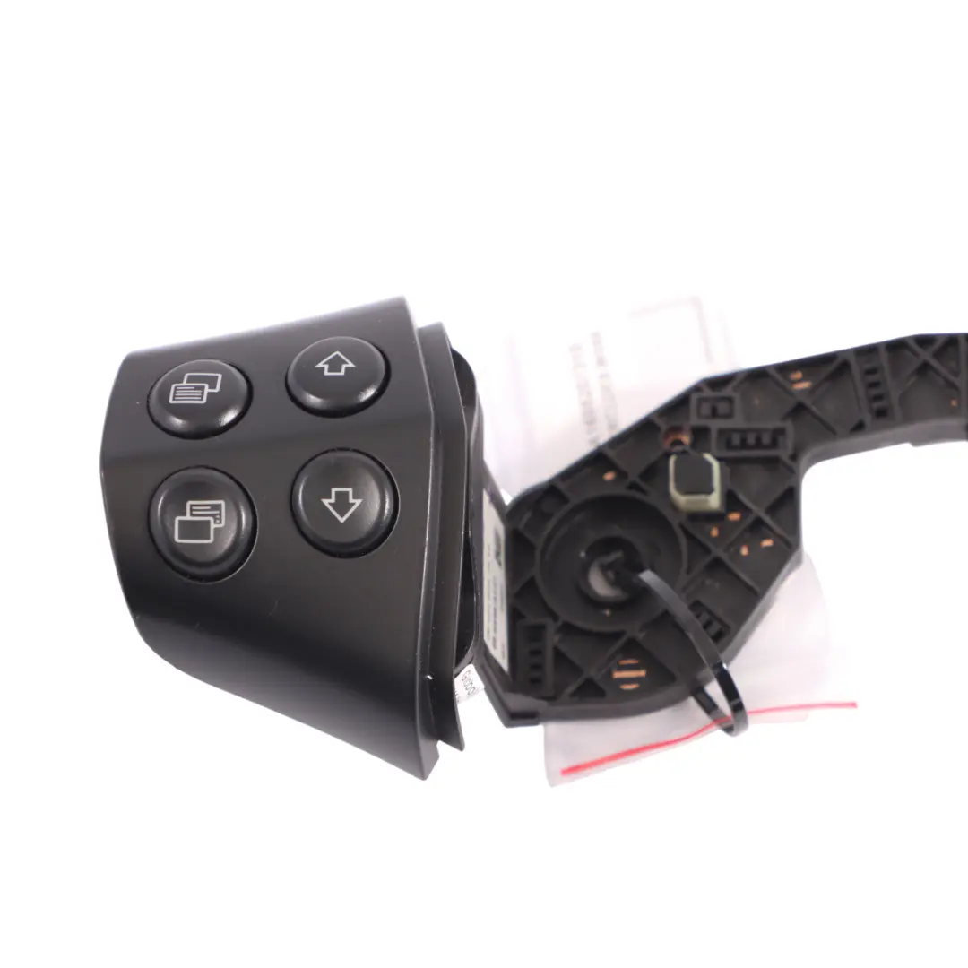 Botón Interruptor Multimedia Teléfono Control para Mercedes W169 Volante con número de pieza A1698207310 Mercedes W169 Volante Botón Interruptor Multimedia Teléfono Control - SKU A1698207310 - Número de pieza A1698207310