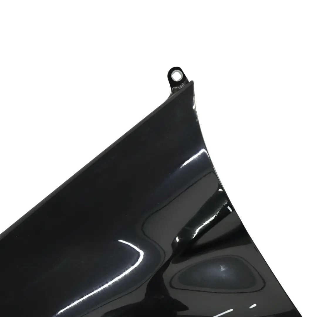 Panneau latéral aile avant gauche Cosmic Black Metallic - 191 pour Mercedes W245 à propos du numéro de pièce A1698800718 Mercedes W245 Panneau latéral aile avant gauche Cosmic Black Metallic - 191 - SKU A1698800918-KB - Numéro de pièce A1698800718