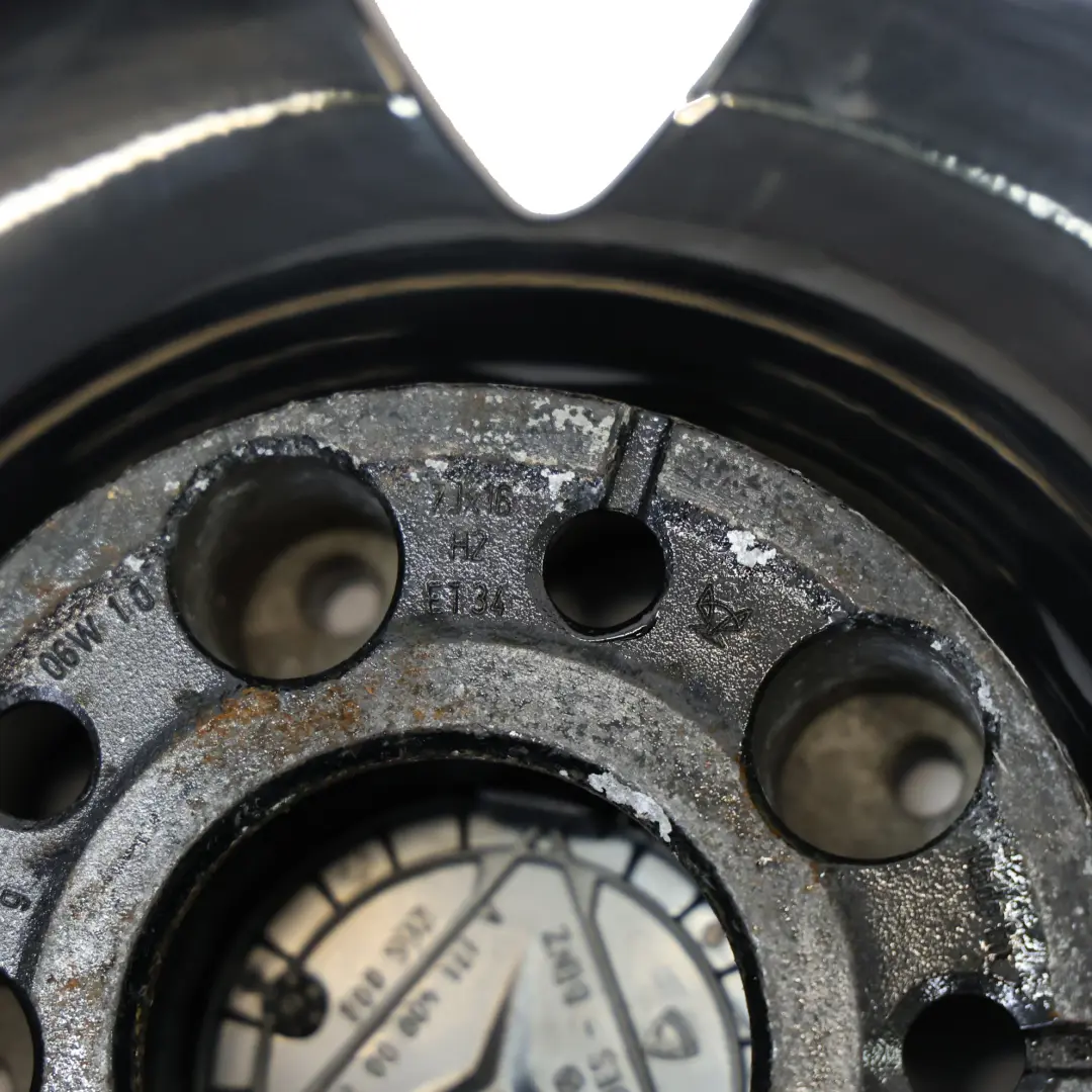 Jante Alliage Noire 16" 7J ET:34 7 Trous pour Mercedes SLK R171 à propos du numéro de pièce A1714010902 Mercedes SLK R171 Jante Alliage Noire 16" 7J ET:34 7 Trous - SKU A1714010902-5 - Numéro de pièce A1714010902