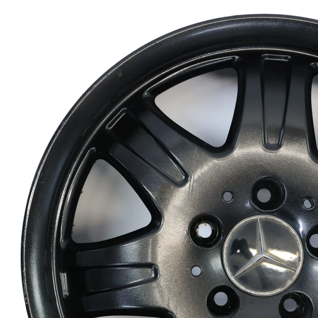 Cerchio In Lega Nero 16" 7J ET:34 7 Fori per Mercedes SLK R171 con numero di parte A1714010902 Mercedes SLK R171 Cerchio In Lega Nero 16" 7J ET:34 7 Fori - SKU A1714010902-6 - Numero di parte A1714010902