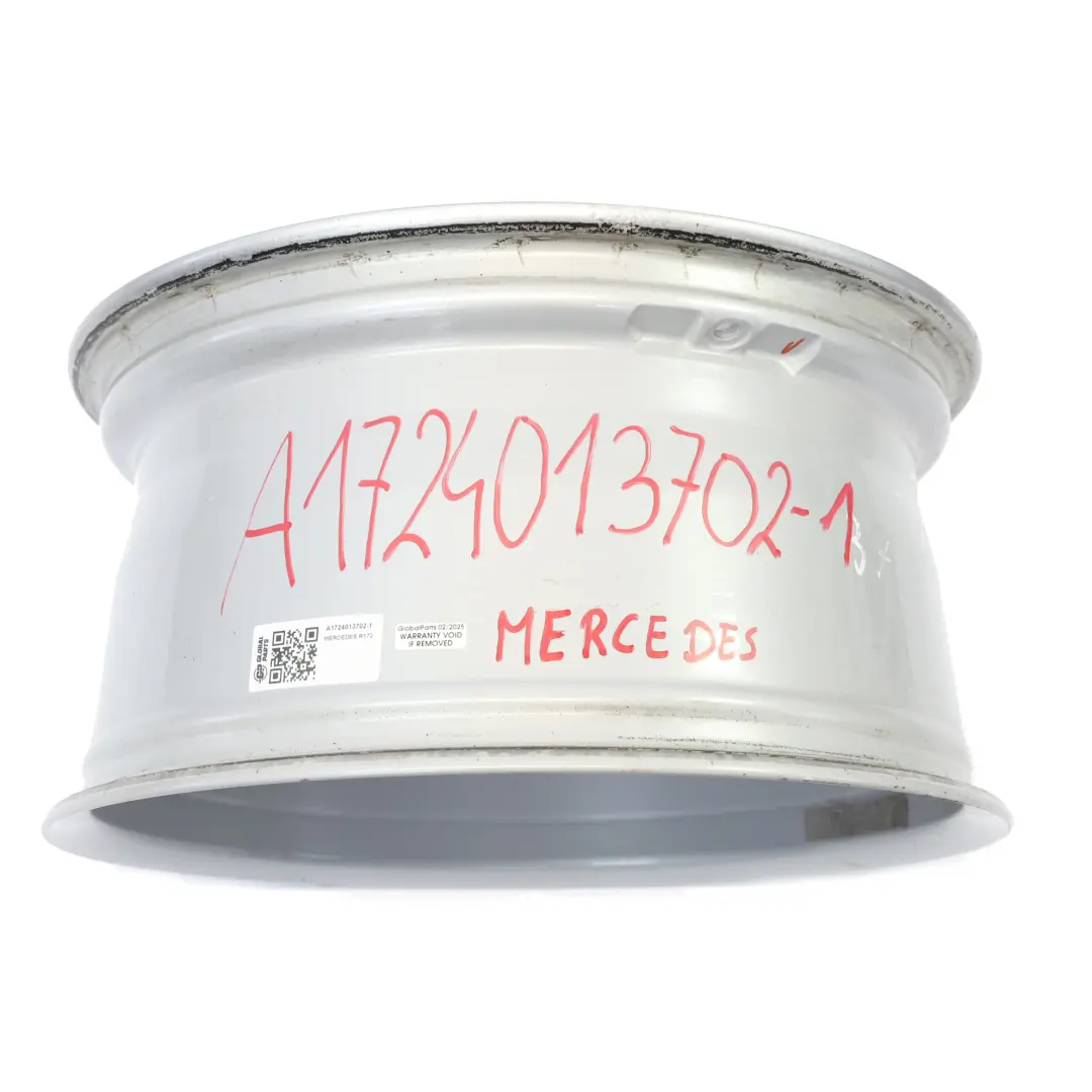 Cerchio in lega argento 17" 8,5J ET:36 5 razze per Mercedes R172 con numero di parte A1724013702 Mercedes R172 Cerchio in lega argento 17" 8,5J ET:36 5 razze - SKU A1724013702-1 - Numero di parte A1724013702