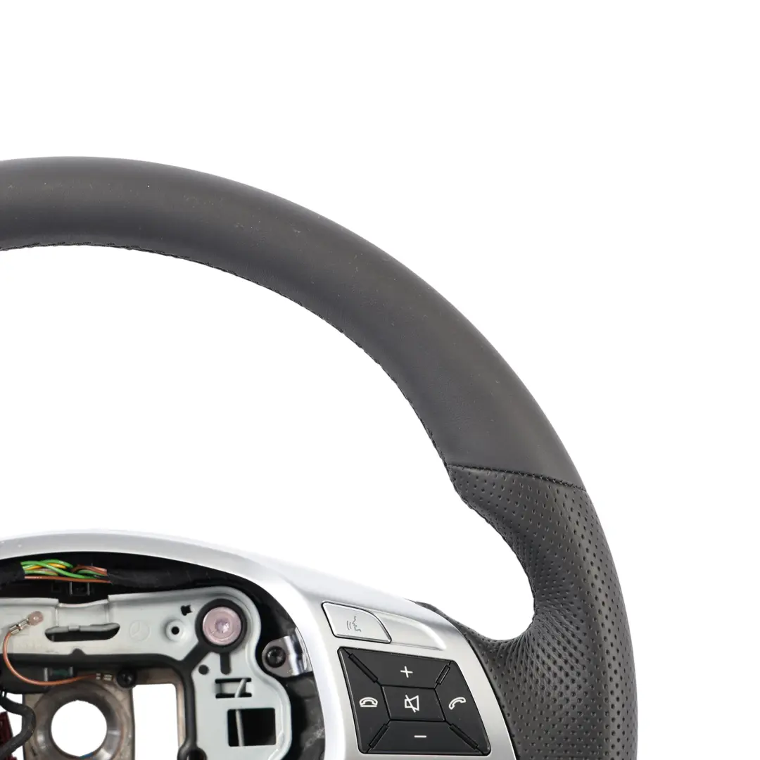 NEU Schwarz Leder Sport Lenkrad Lederlenkrad für Mercedes W204 C207 W212 mit Teilenummer A1724602903 Mercedes W204 C207 W212 NEU Schwarz Leder Sport Lenkrad Lederlenkrad - SKU A1724602903-1 - Teilenummer A1724602903