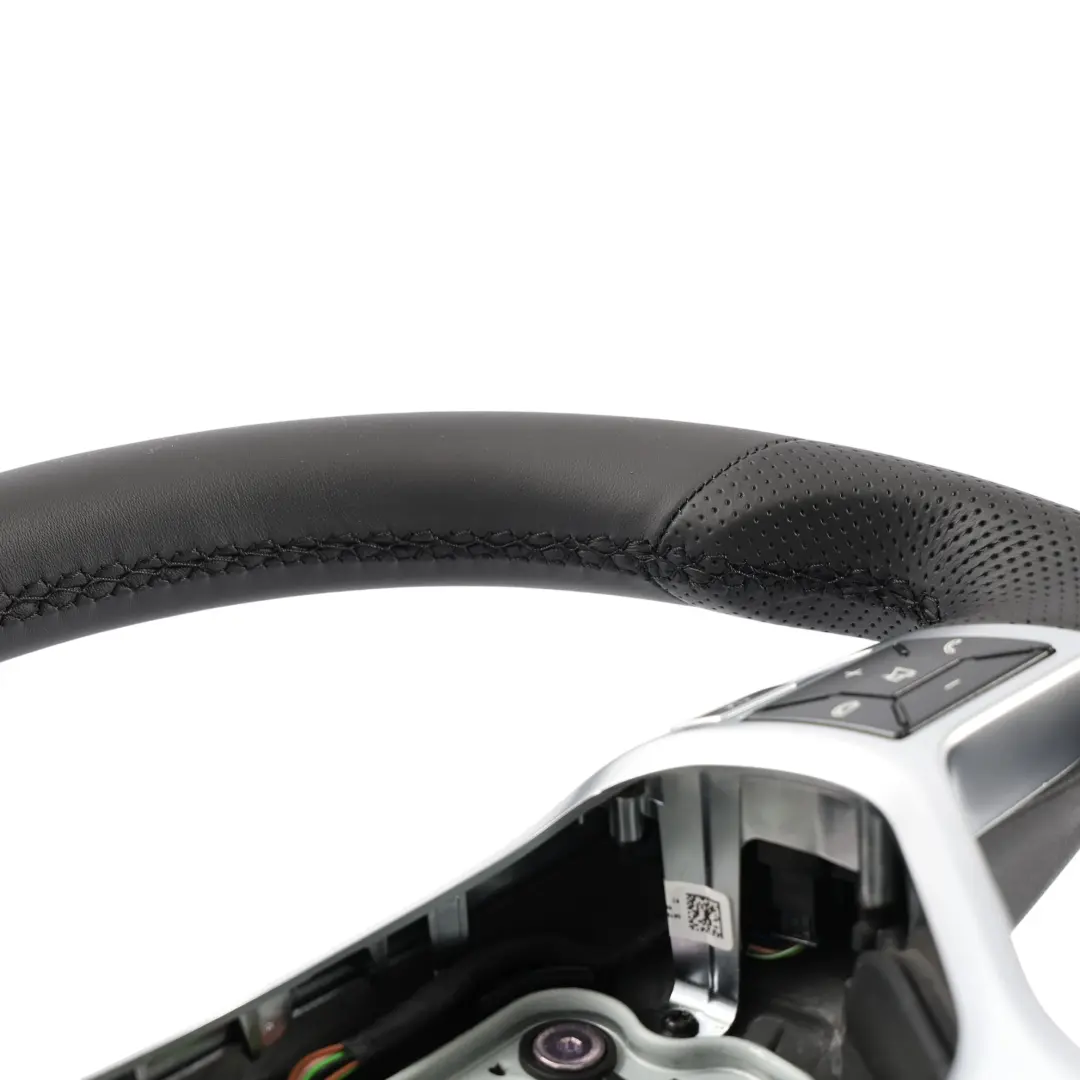 NUEVO Cuero Negro Sport para Volante Mercedes W176 W204 C207 W212 con número de pieza A1724602903 Volante Mercedes W176 W204 C207 W212 NUEVO Cuero Negro Sport - SKU A1724602903-1 - Número de pieza A1724602903