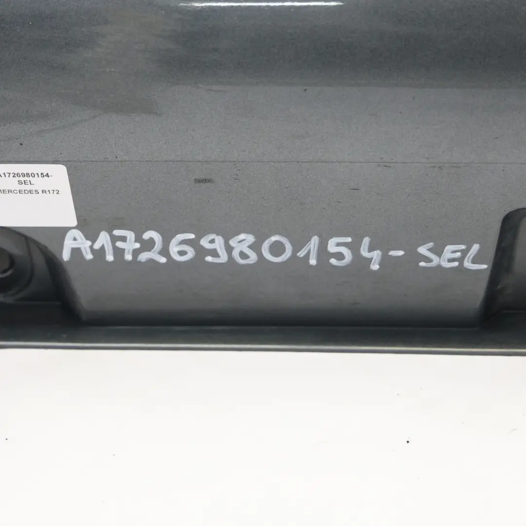Seuil De Porte Latéral Gauche AMG Gris Sélénite - 992 pour Mercedes R172 à propos du numéro de pièce A1726980154 Mercedes R172 Seuil De Porte Latéral Gauche AMG Gris Sélénite - 992 - SKU A1726980154-SEL - Numéro de pièce A1726980154