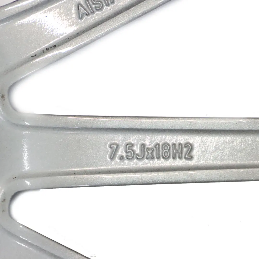 Leicht metall felge 18" ET:52 7.5J für Mercedes W176 AMG mit Teilenummer A1764010200 Mercedes W176 AMG Leicht metall felge 18" ET:52 7.5J - SKU A1764010200-3 - Teilenummer A1764010200