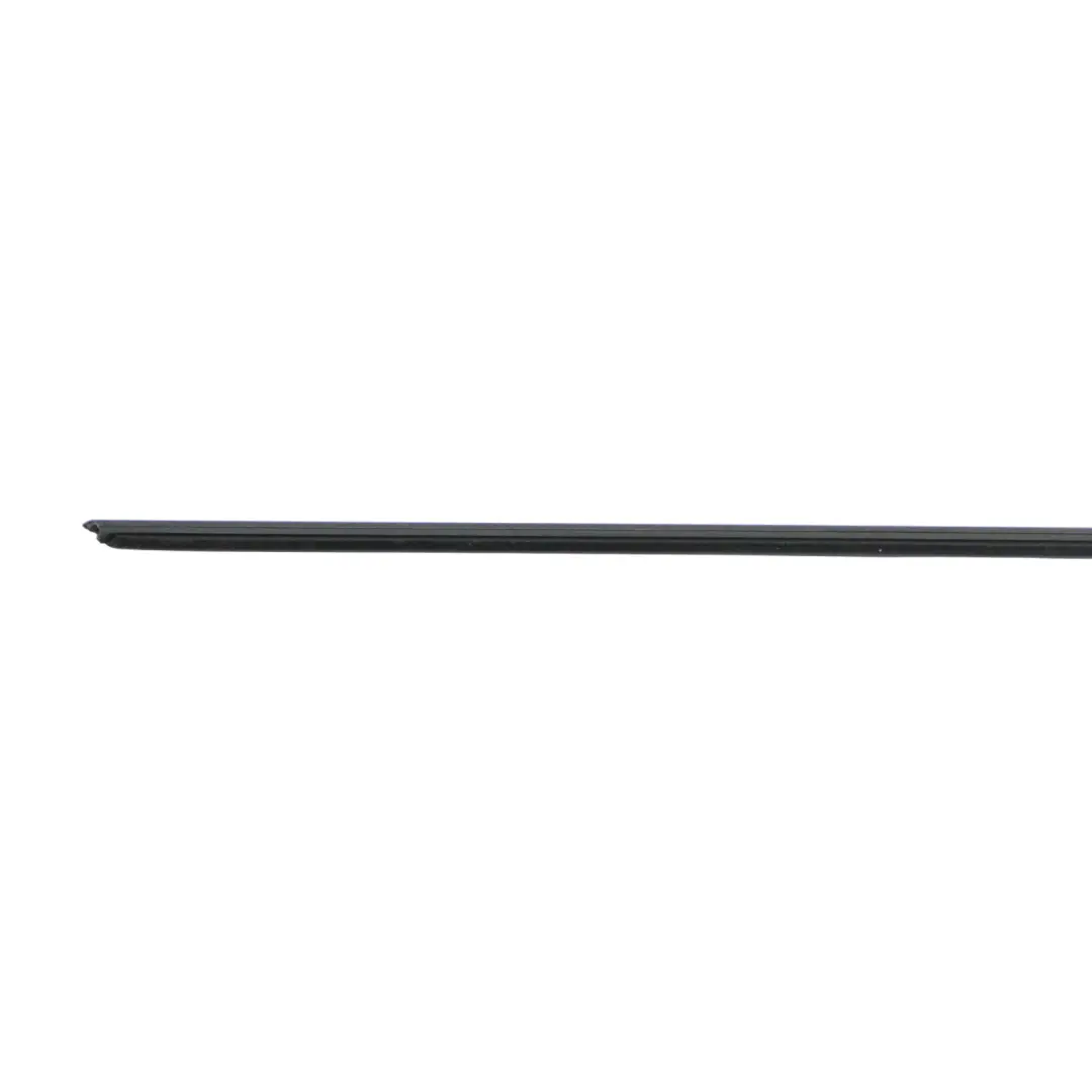 Mercedes W176 Moulure De Garniture De Vitre De Porte Avant Droite - SKU A1767250182-1 - Numéro de pièce A1767250182