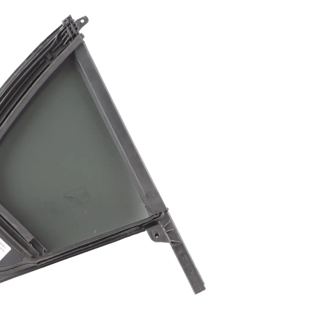 Cristal Puerta Trasera Izquierda Quarter Side Negro para Mercedes W176 con número de pieza A1767300300 Mercedes W176 Cristal Puerta Trasera Izquierda Quarter Side Negro - SKU A1767300300-1 - Número de pieza A1767300300