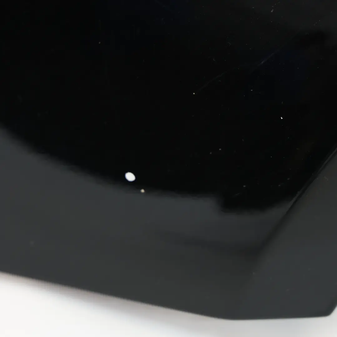 Panel Frontal Lado Izquierdo Tapa Kosmos Black 191 para Mercedes W176 con número de pieza A1768810101 Mercedes W176 Panel Frontal Lado Izquierdo Tapa Kosmos Black 191 - SKU A1768810101-KB - Número de pieza A1768810101