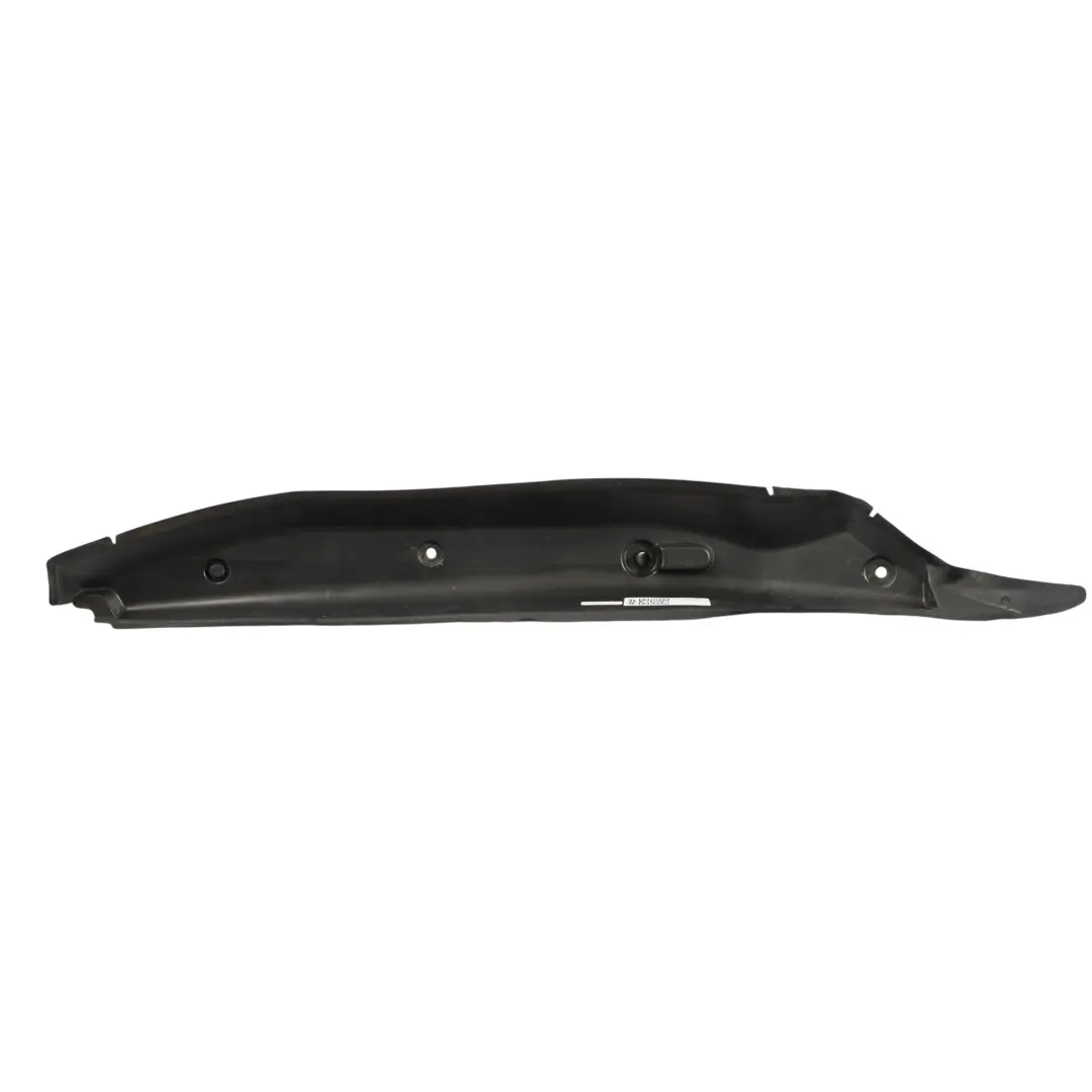 Mercedes W176 Uszczelka Osłona Błotnika Prawy Przód - SKU A1768890125 - Numer Części A1768890125