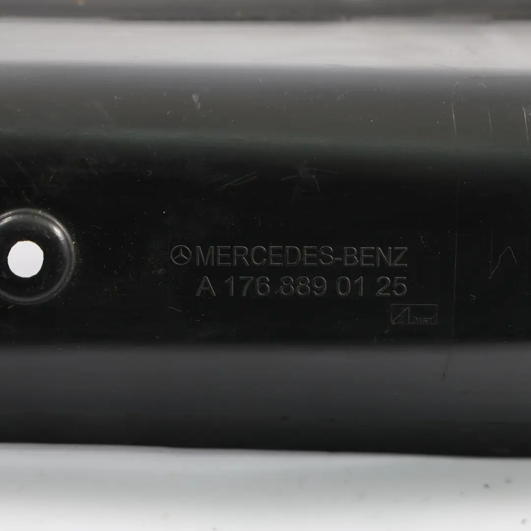 Mercedes W176 Kotflügel Dichtung Vorne Links Halterung Halter - SKU A1768890125 - Teilenummer A1768890125