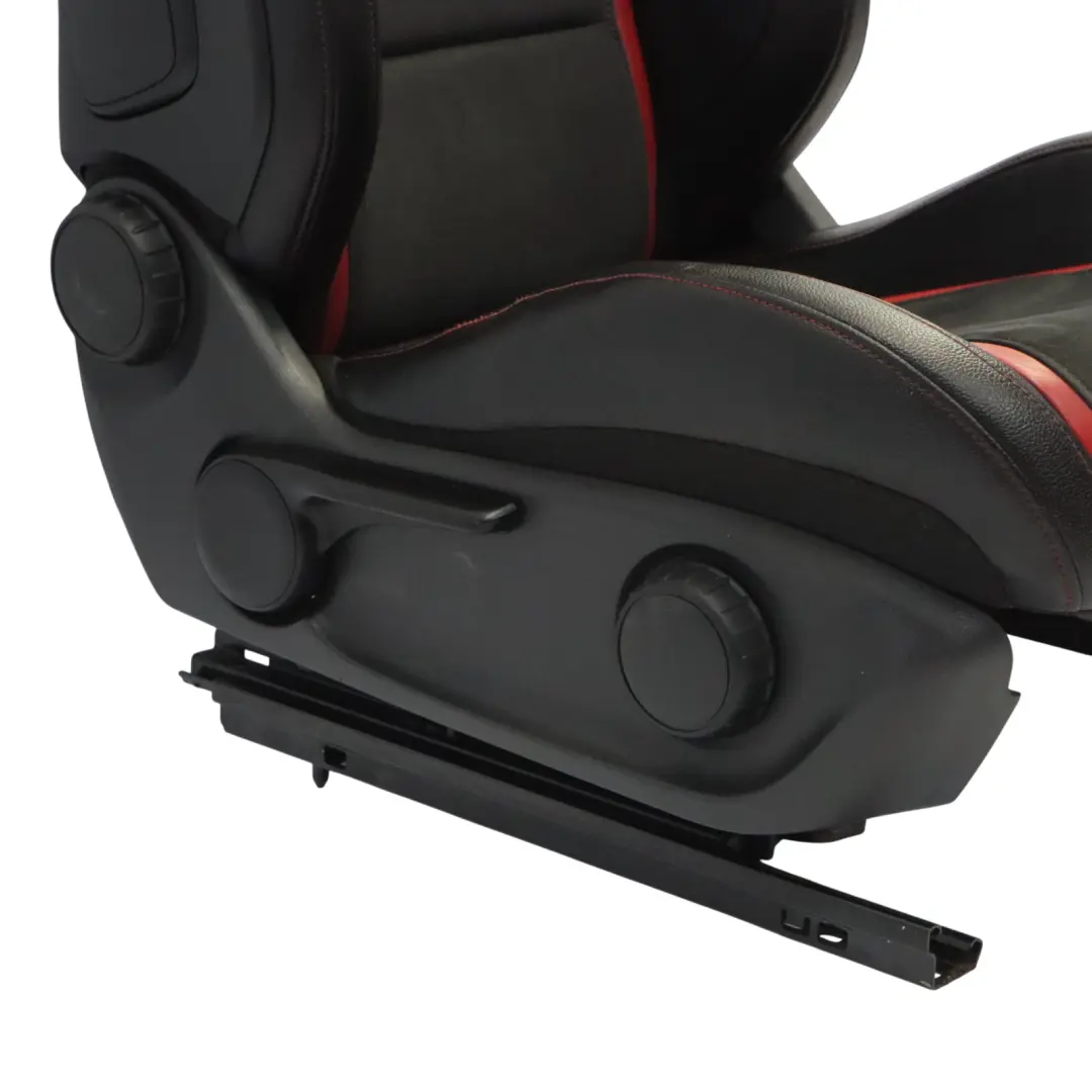 Asiento Delantero AMG Performance Cuero Negro Rojo Derecho para Mercedes W176 con número de pieza A1769103702 Mercedes W176 Asiento Delantero AMG Performance Cuero Negro Rojo Derecho - SKU A1769103702-1 - Número de pieza A1769103702