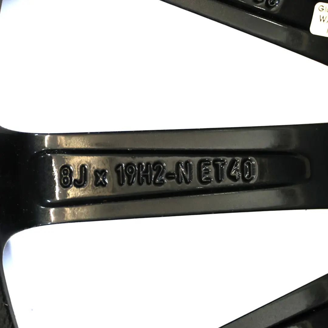 Felga Aluminiowa Czarna 19" do Mercedes W177 V177 AMG o numerze A1774011900 Mercedes W177 V177 AMG Felga Aluminiowa Czarna 19" - SKU A1774011900-1 - Numer Części A1774011900