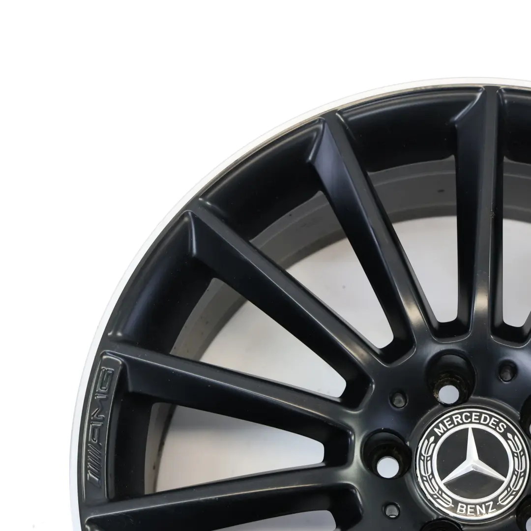 Cerchio in lega nero 14 razze 19" 8J ET:40 per Mercedes W177 V177 AMG con numero di parte A1774011900 Mercedes W177 V177 AMG Cerchio in lega nero 14 razze 19" 8J ET:40 - SKU A1774011900-2 - Numero di parte A1774011900