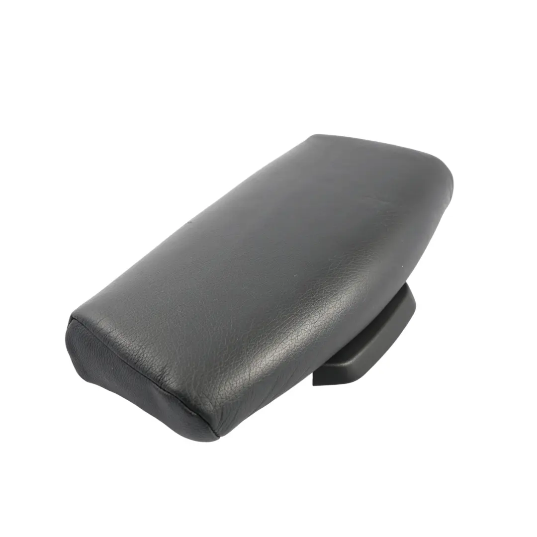 Fotel Poduszka Pod Kolana Grzana do Mercedes W164 o numerze A1779108801 Mercedes W164 Fotel Poduszka Pod Kolana Grzana - SKU A1779108801 - Numer Części A1779108801