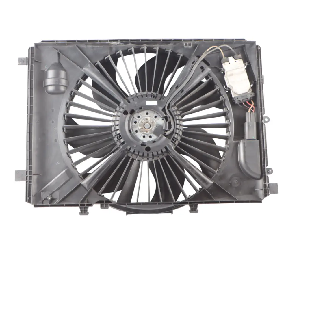 Refroidissement Moteur Ventilateur Mercedes W204 W212 - SKU A2045000393 - Numéro de pièce A2045000393