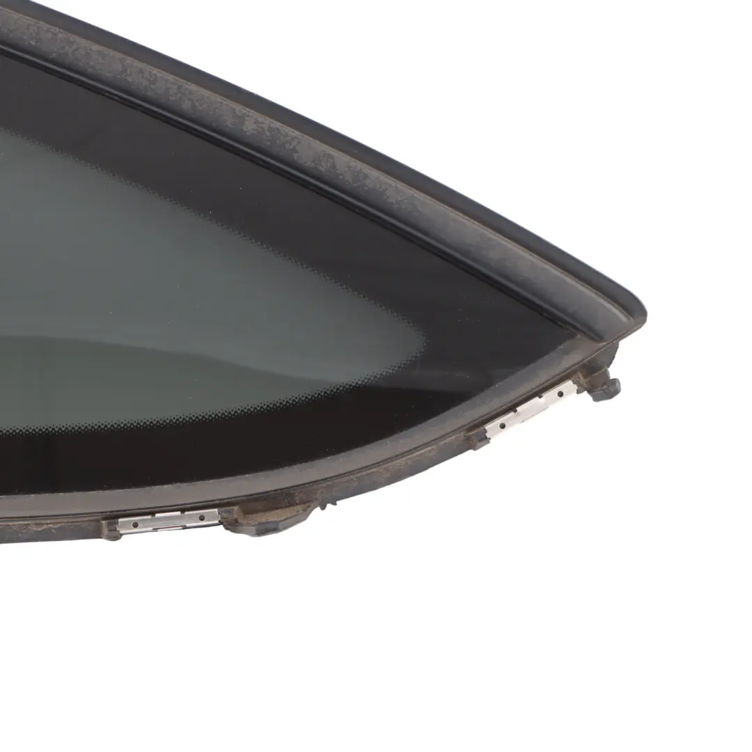 Mercedes C204 Vitre Latérale Arrière Gauche Teintée - SKU A2046706712-2 - Numéro de pièce A2046706712