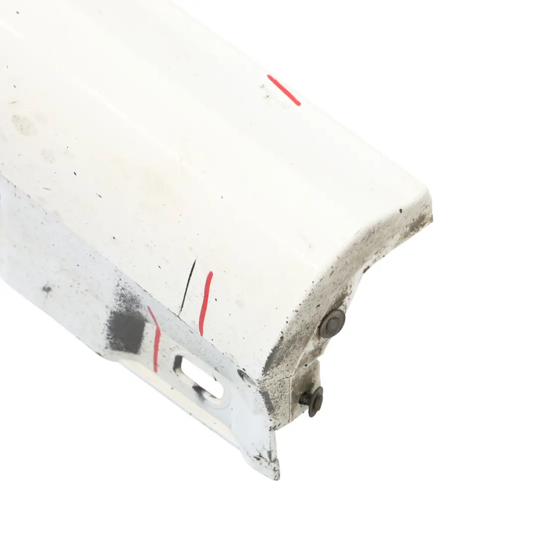 Styling Faldón Lateral Cubre Umbral Derecho Polar White 149 para Mercedes C204 AMG con número de pieza A2046982654 Mercedes C204 AMG Styling Faldón Lateral Cubre Umbral Derecho Polar White 149 - SKU A2046982654-POL1 - Número de pieza A2046982654