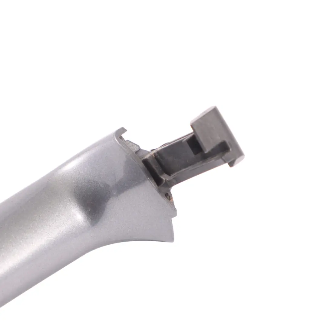 Klamka Zewnętrzna Przód Lewo Szara do Mercedes W204 o numerze A2047600170 Mercedes W204 Klamka Zewnętrzna Przód Lewo Szara - SKU A2047600170-SEL - Numer Części A2047600170